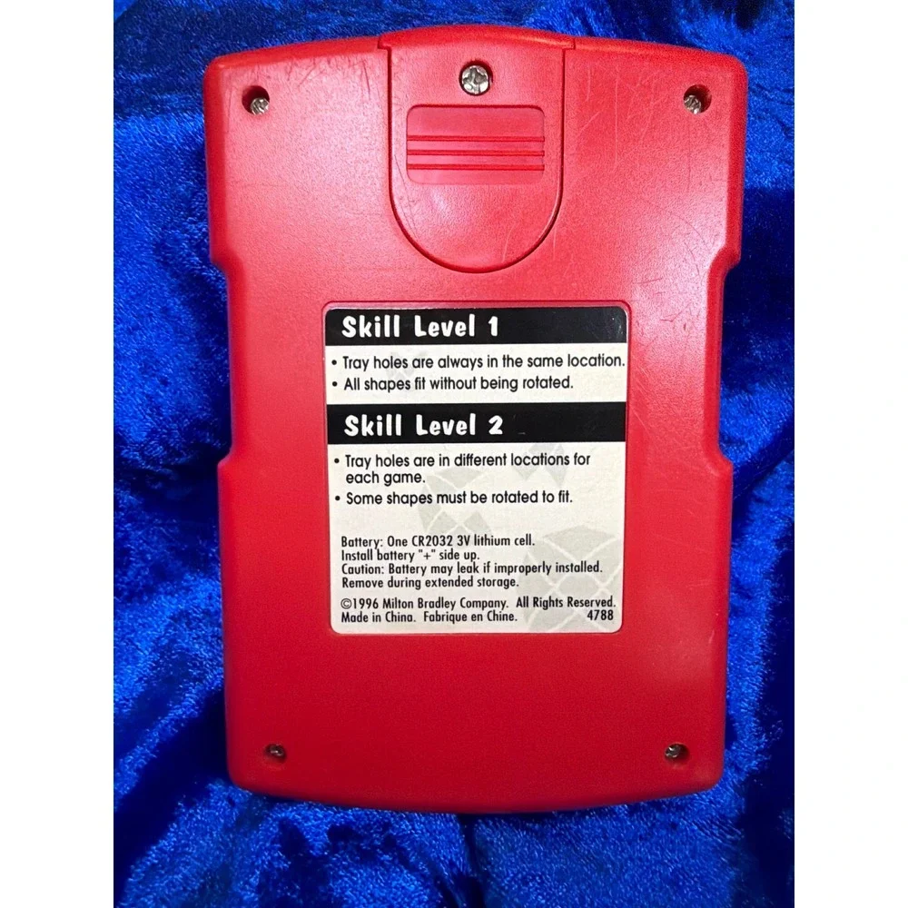 Vintage 1996 Milton Bradley Electronic Hand-Held Perfection Game Red‎ 4788 Retro